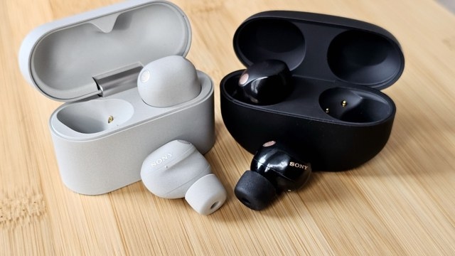 Sony WF-1000XM6 or WF-1000XM5? Small upgrades meet a stronger value choice