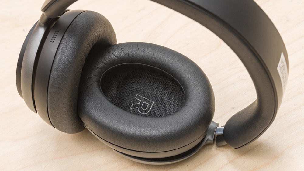 Bose QuietComfort Ultra headphones -picture of padding